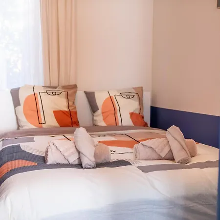 Art, Confort Et Lit D'exception